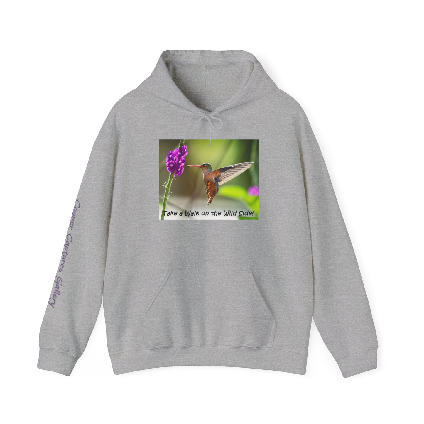 Costa Rican Rufous-tailed Hummingbird in flight - Heavy Blend™ Hooded Sweatshirt