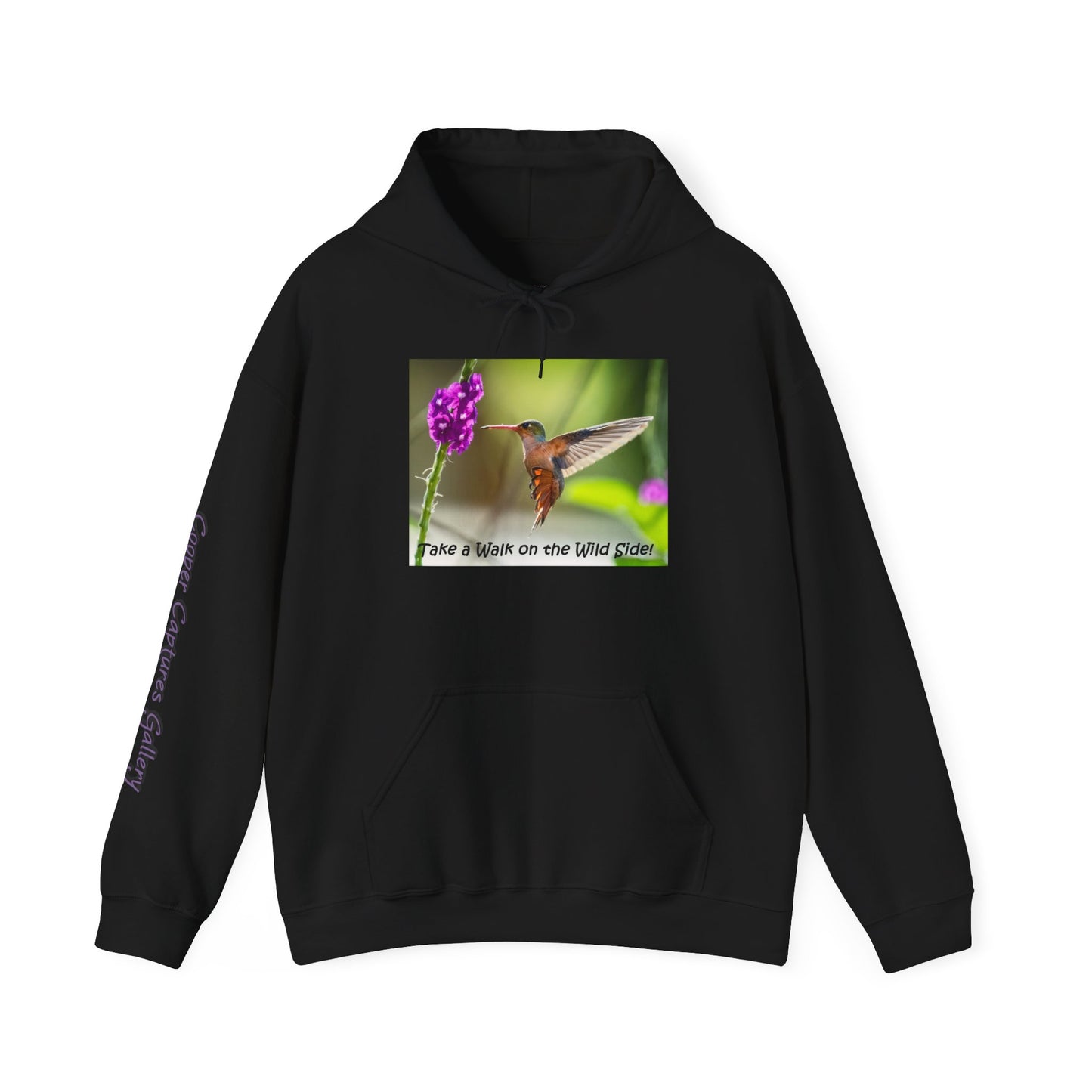 Costa Rican Rufous-tailed Hummingbird in flight - Heavy Blend™ Hooded Sweatshirt