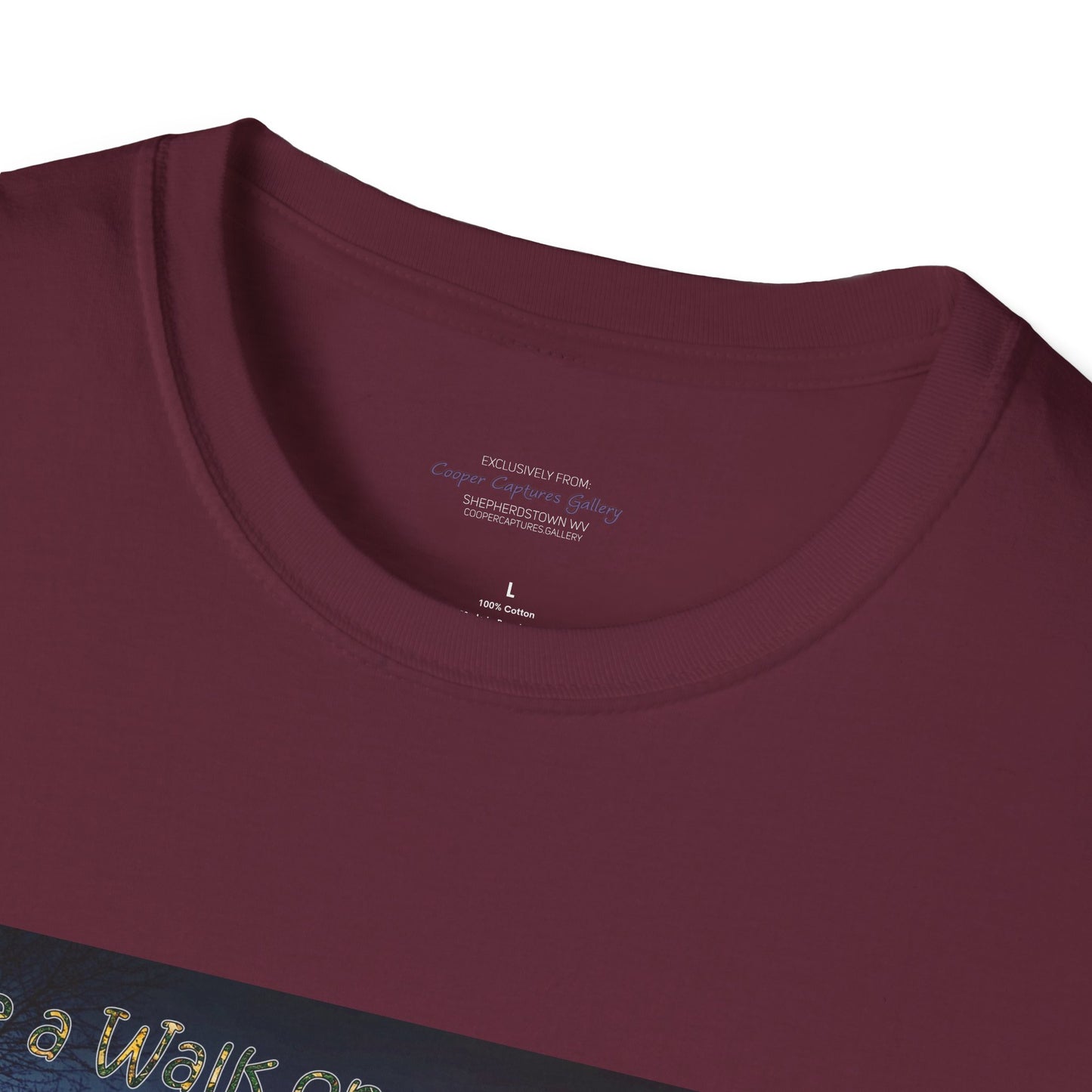 Gorgeous sunset with colorful light rays - T-shirt