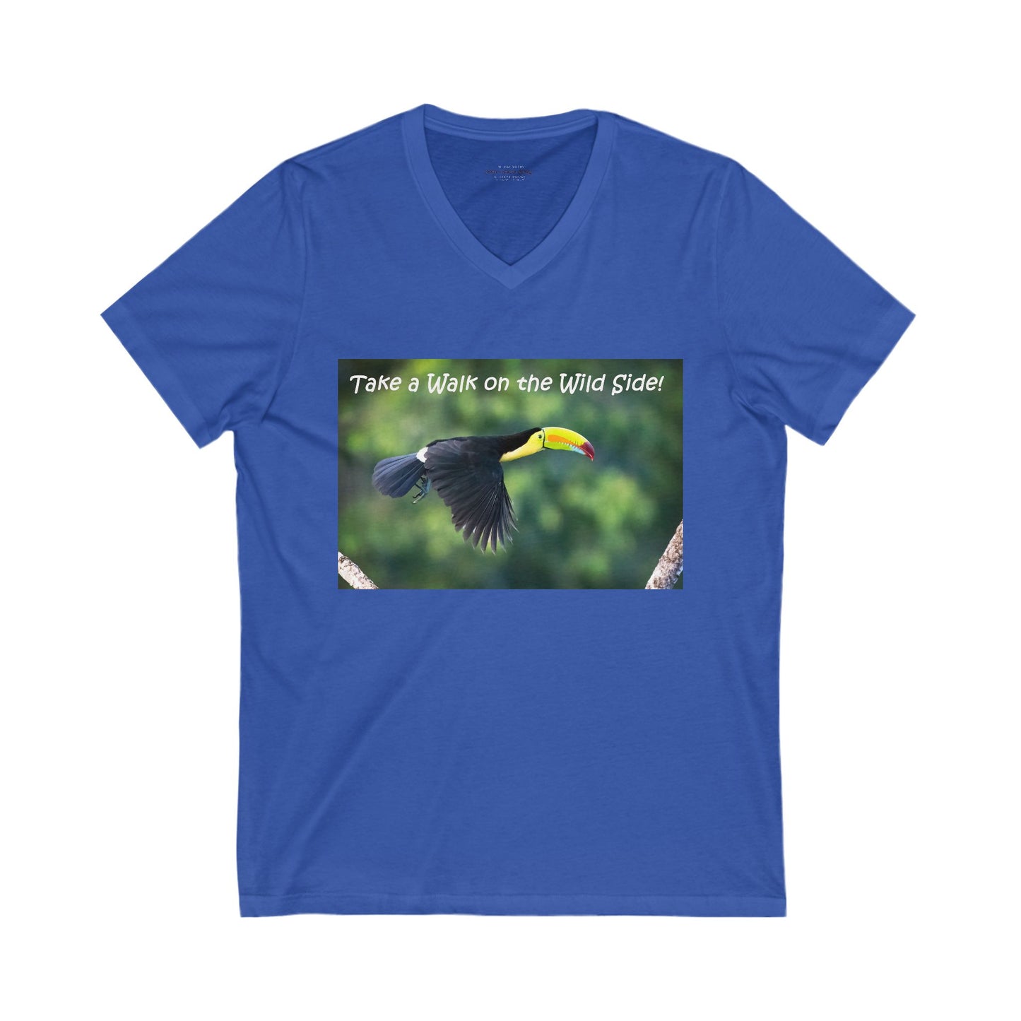 Costa Rican Keel-billed Toucan flying - V-Neck Tee-Shirt