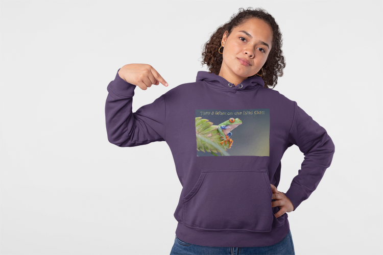 Costa Rican Red-Eyed Tree Frog in a leaf - Heavy Blend™ Hooded Sweatshirt
