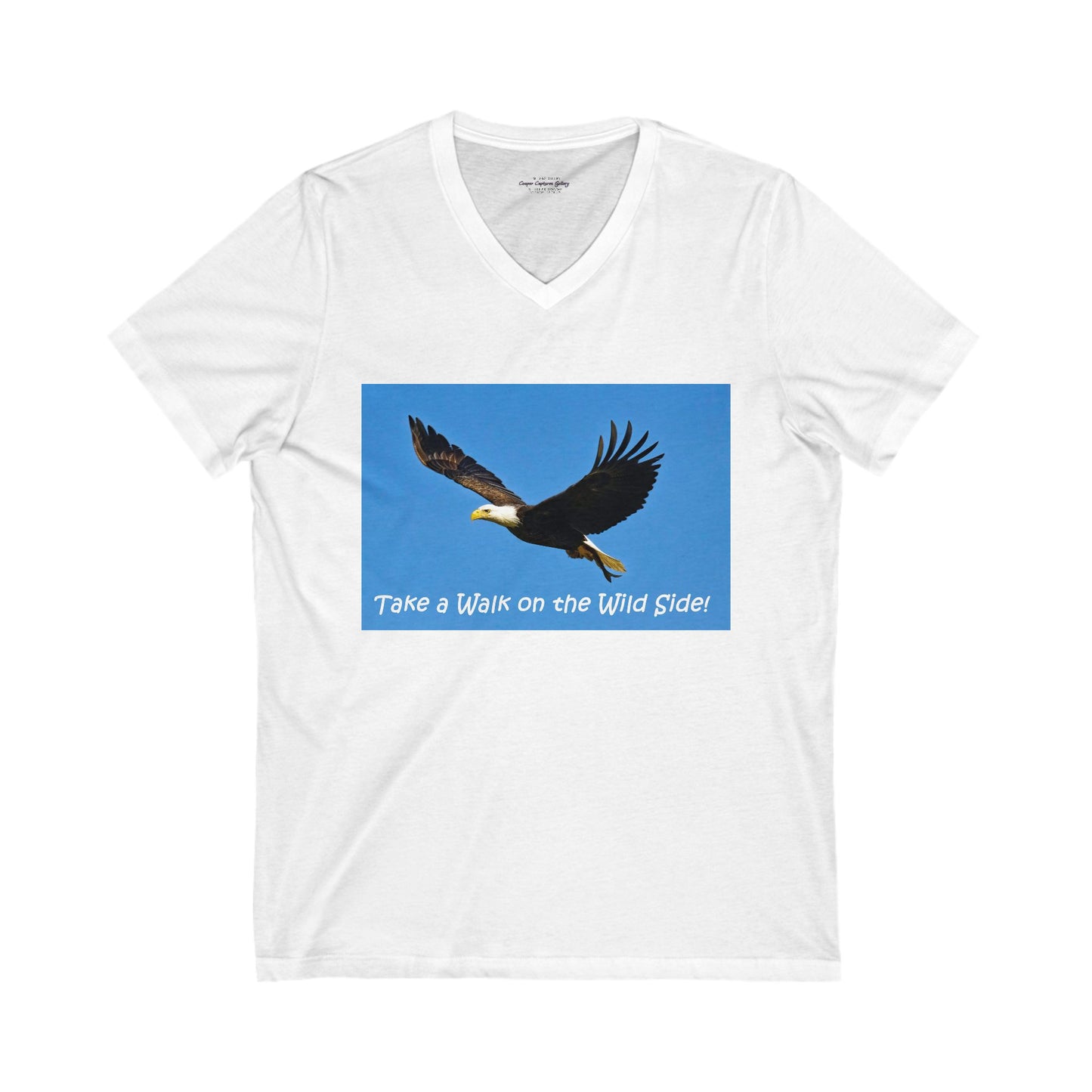 American Bald Eagle in flight - V-Neck Tee-Shirt