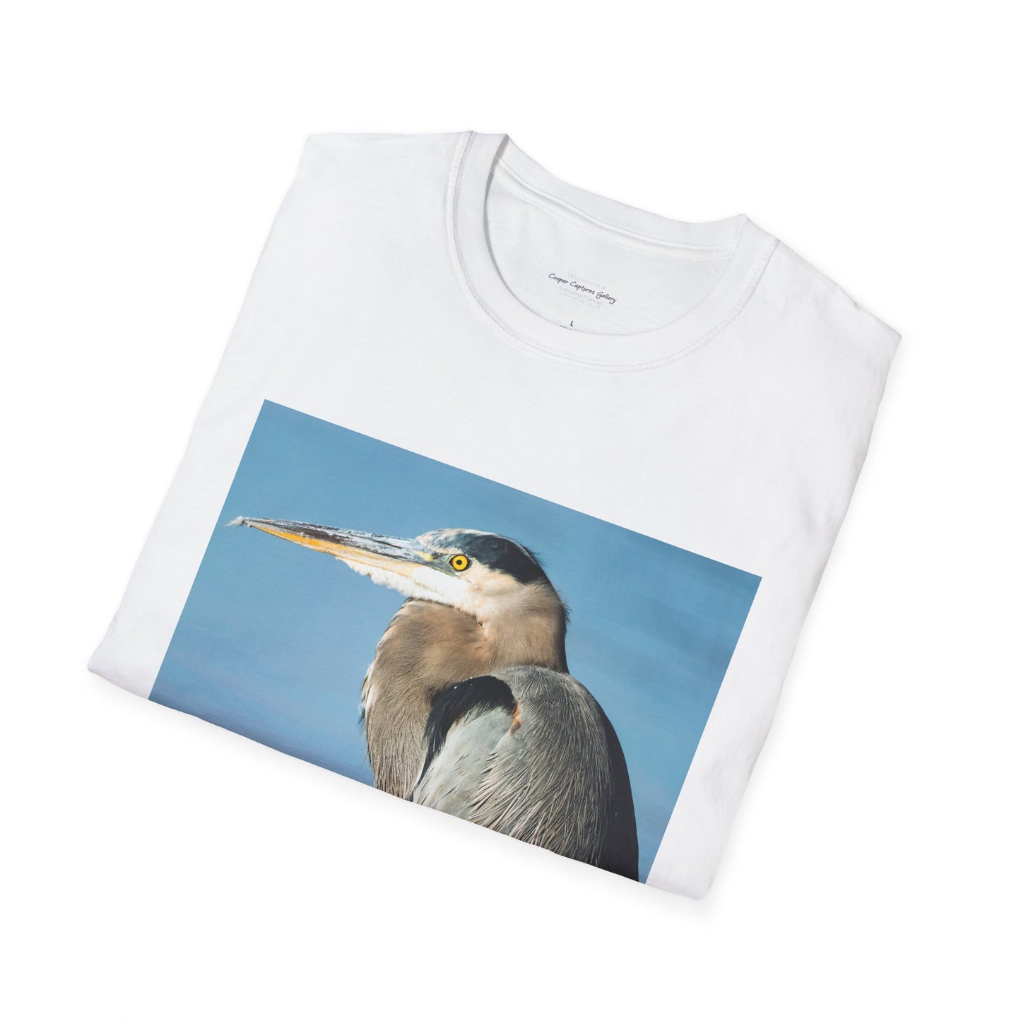 Stunning Great Blue Heron head study - T-shirt
