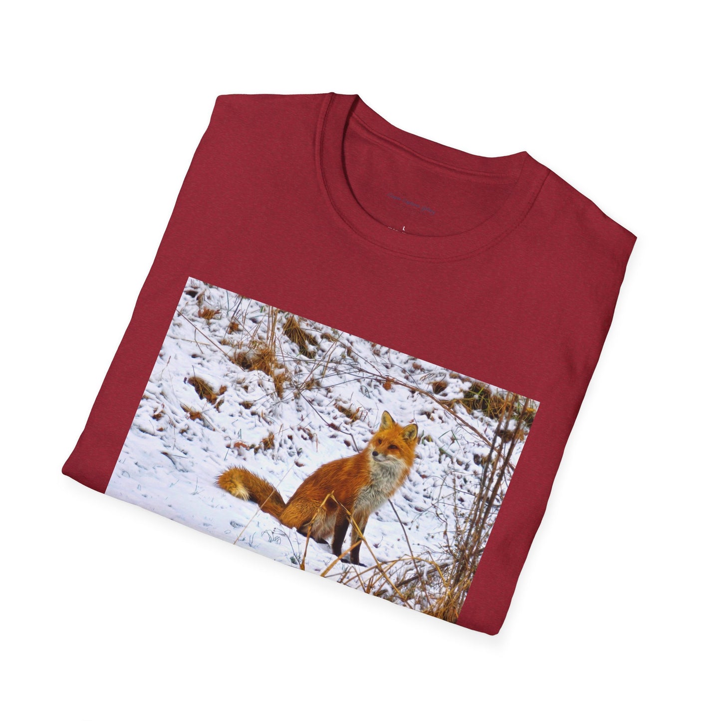 Red Fox in the snow, resting - T-shirt