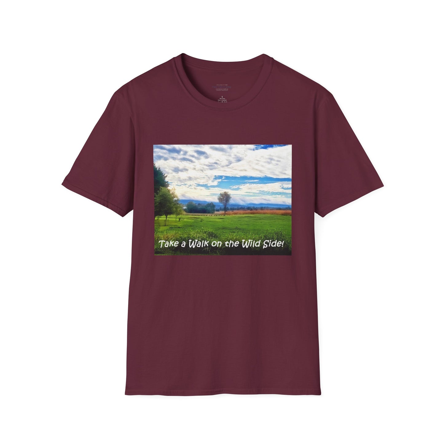 Sunrise sky in spring - T-Shirt