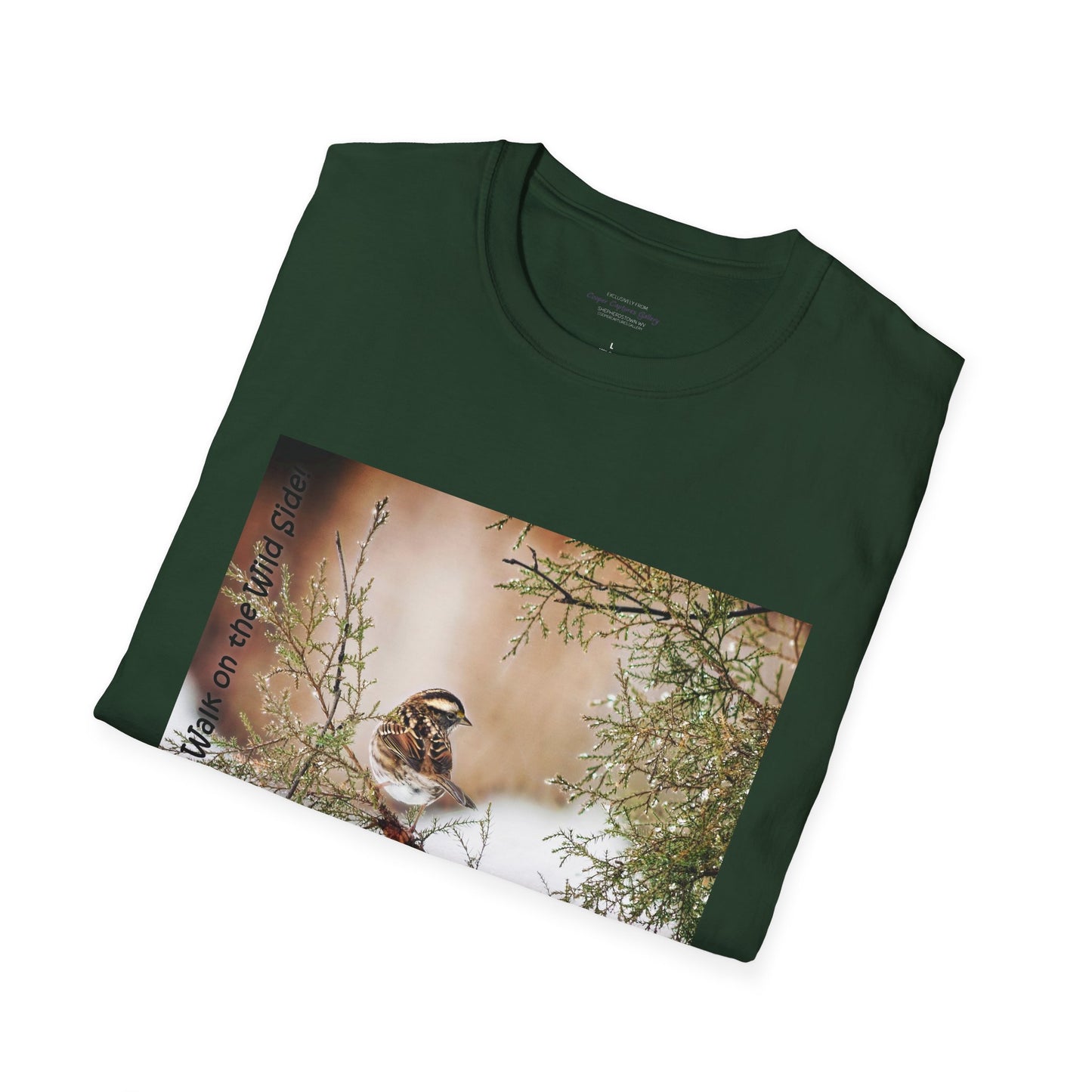 Sparrow sitting in an evergreen surrounded by snow - T-shirt