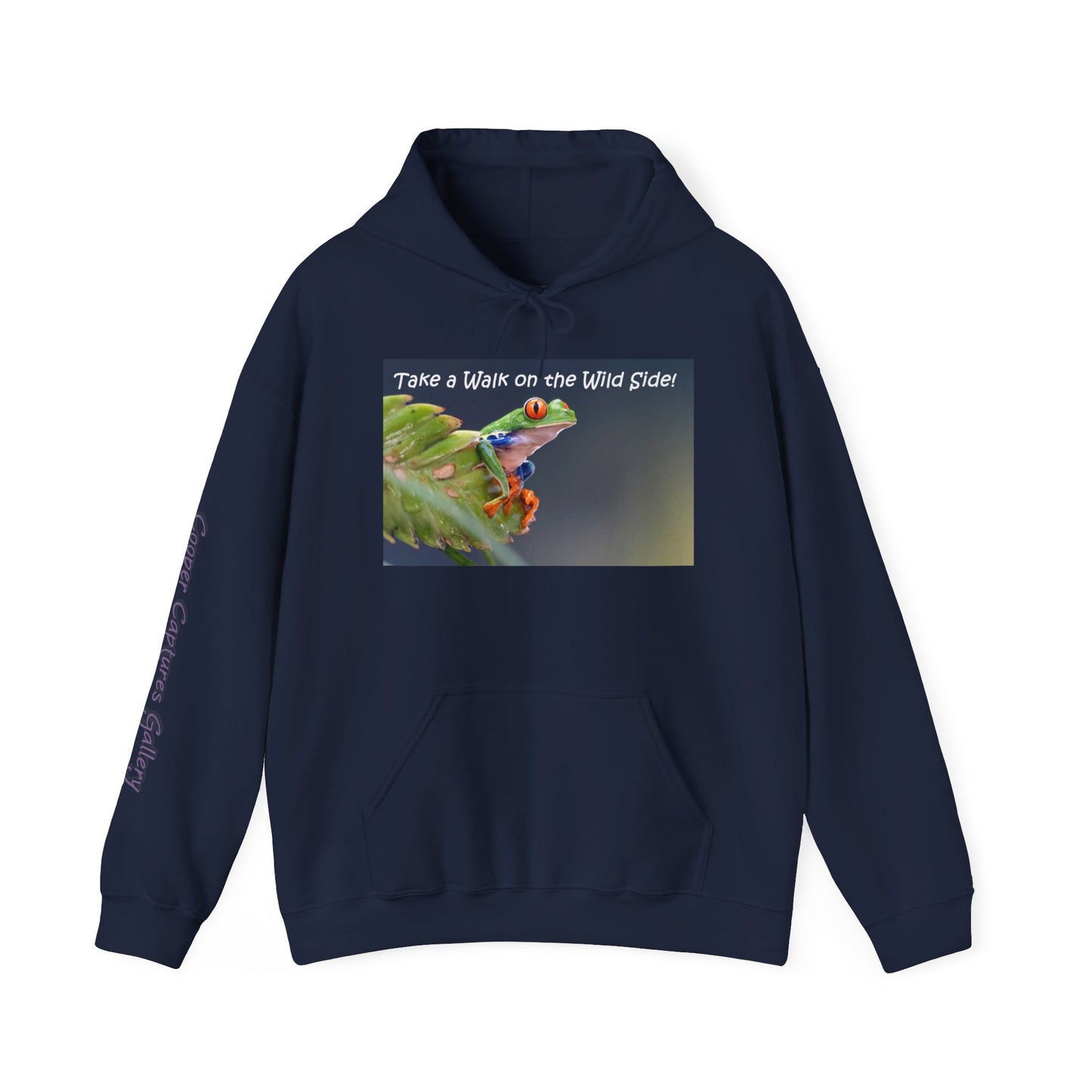 Costa Rican Red-Eyed Tree Frog in a leaf - Heavy Blend™ Hooded Sweatshirt