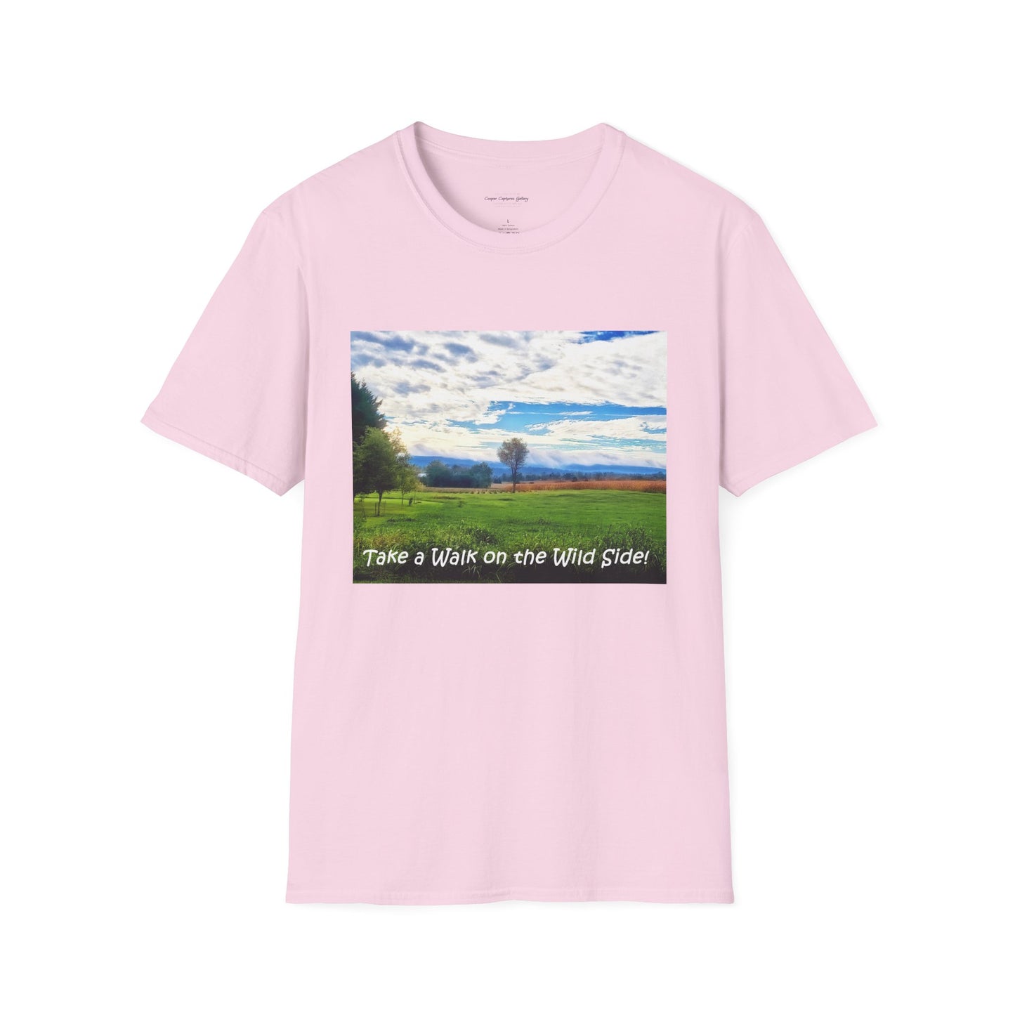 Sunrise sky in spring - T-Shirt