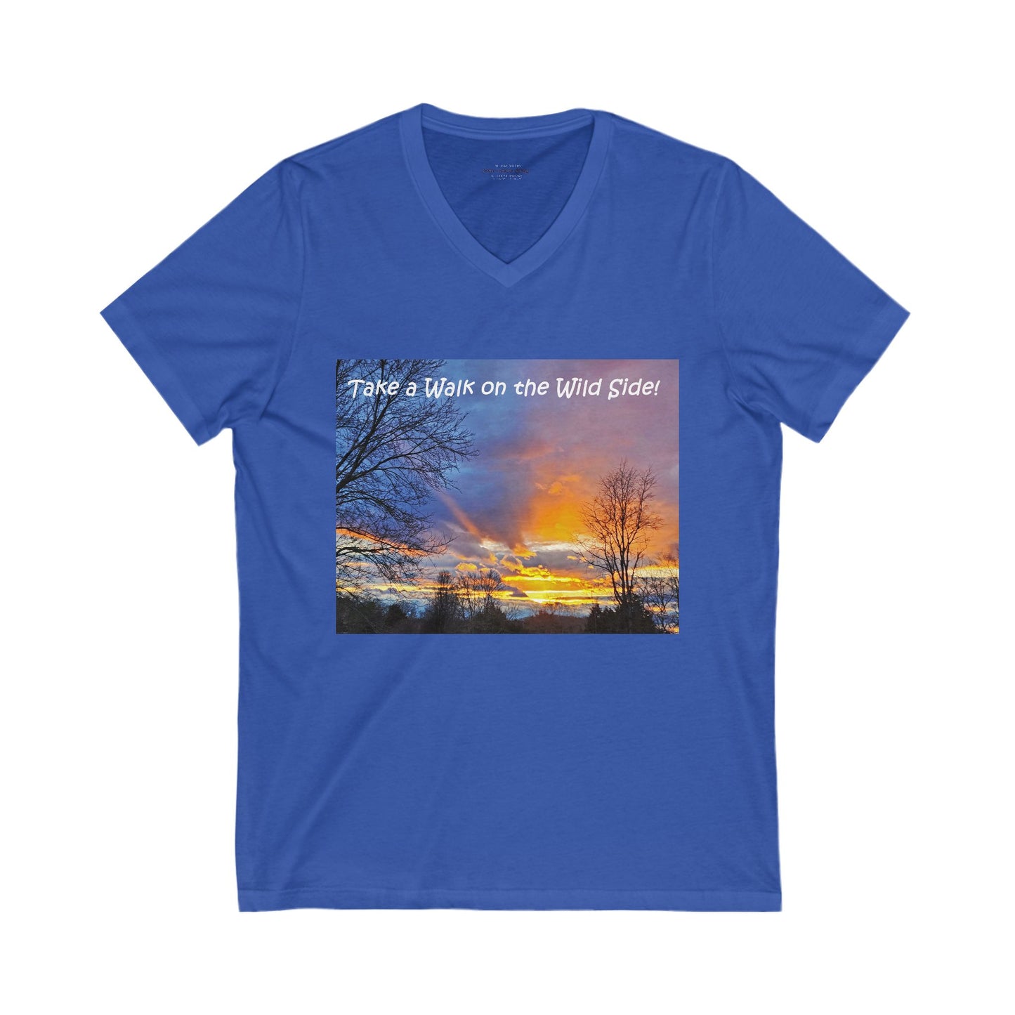 Gorgeous colorful sunset with perfect rays of light - V-Neck Tee-Shirt