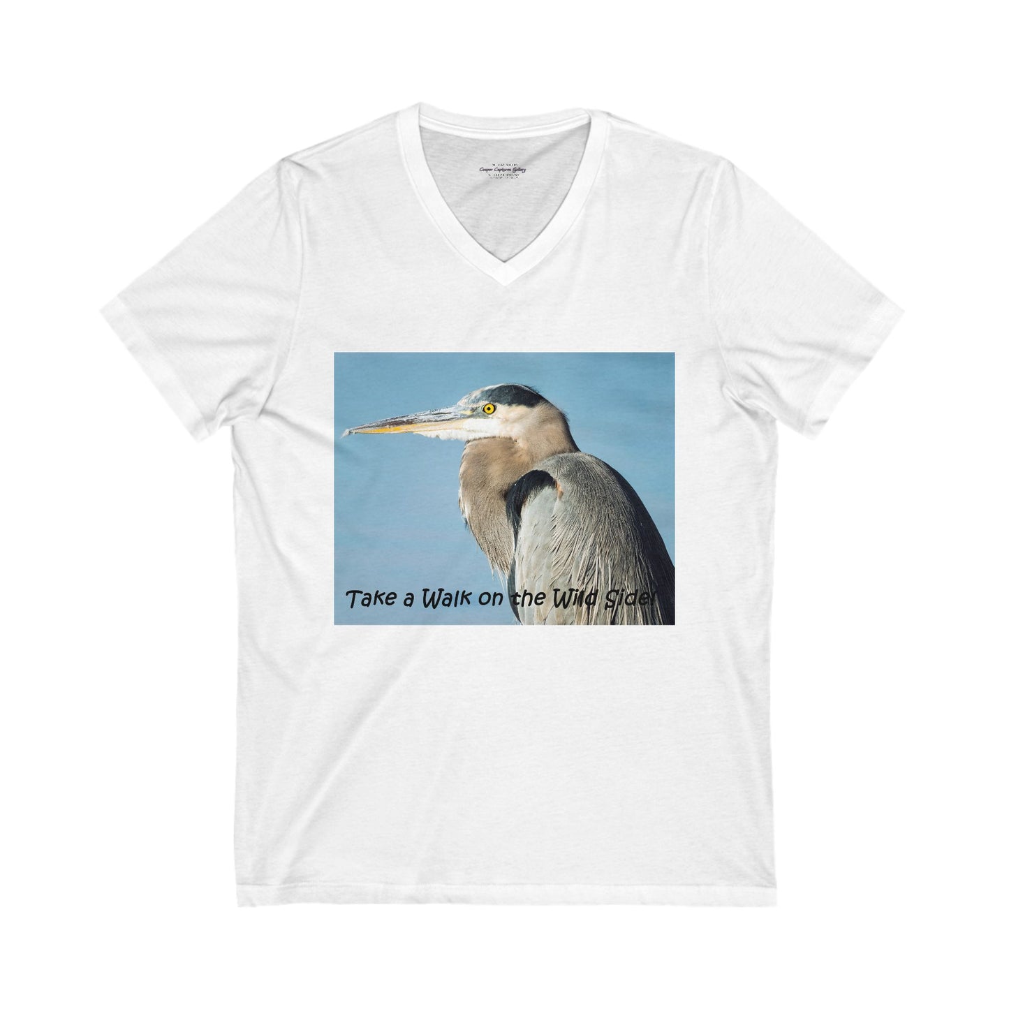 Stunning Great Blue Heron head study - V-Neck Tee-shirt