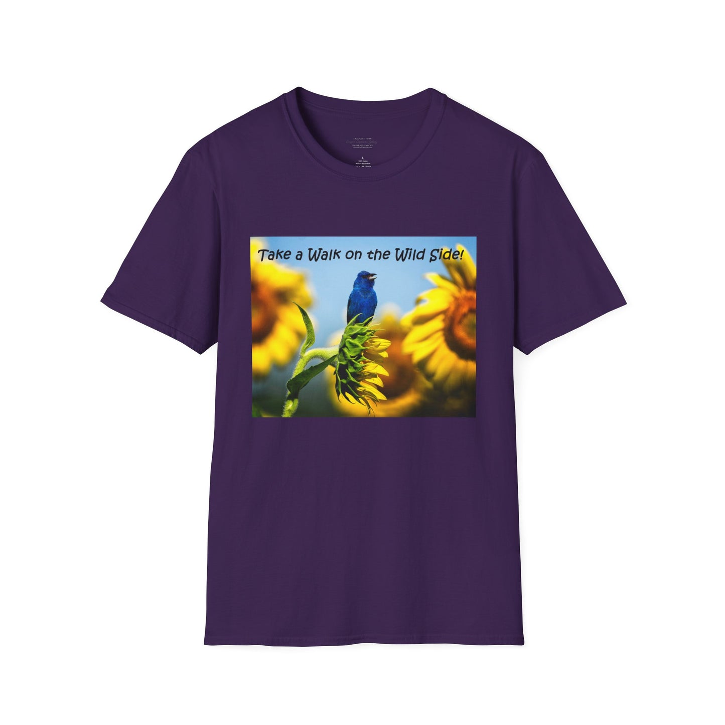 Indigo bunting on sunflowers with a blue sky - T-shirt