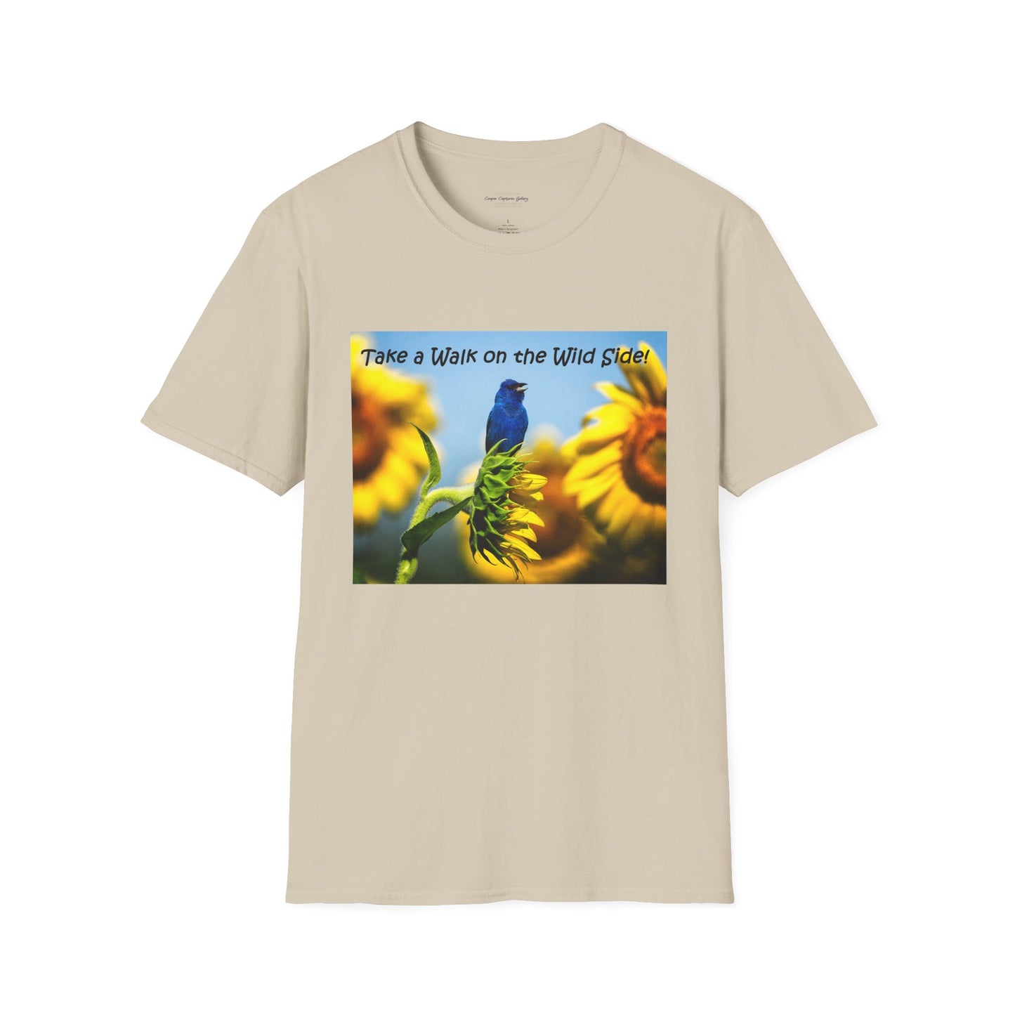 Indigo bunting on sunflowers with a blue sky - T-shirt