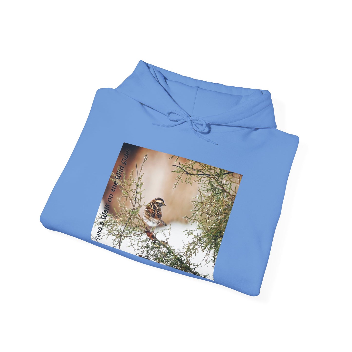 Sparrow in an evergreen with snow - Heavy Blend™ Hooded Sweatshirt