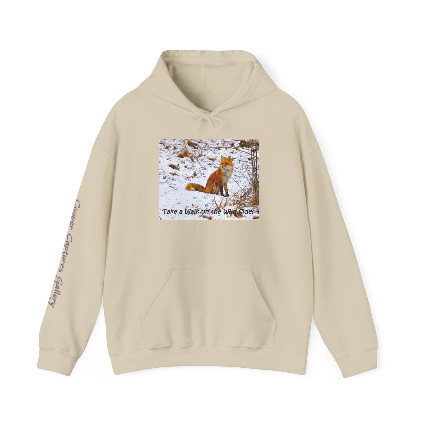 Red Fox in winter time - Heavy Blend™ Hooded Sweatshirt