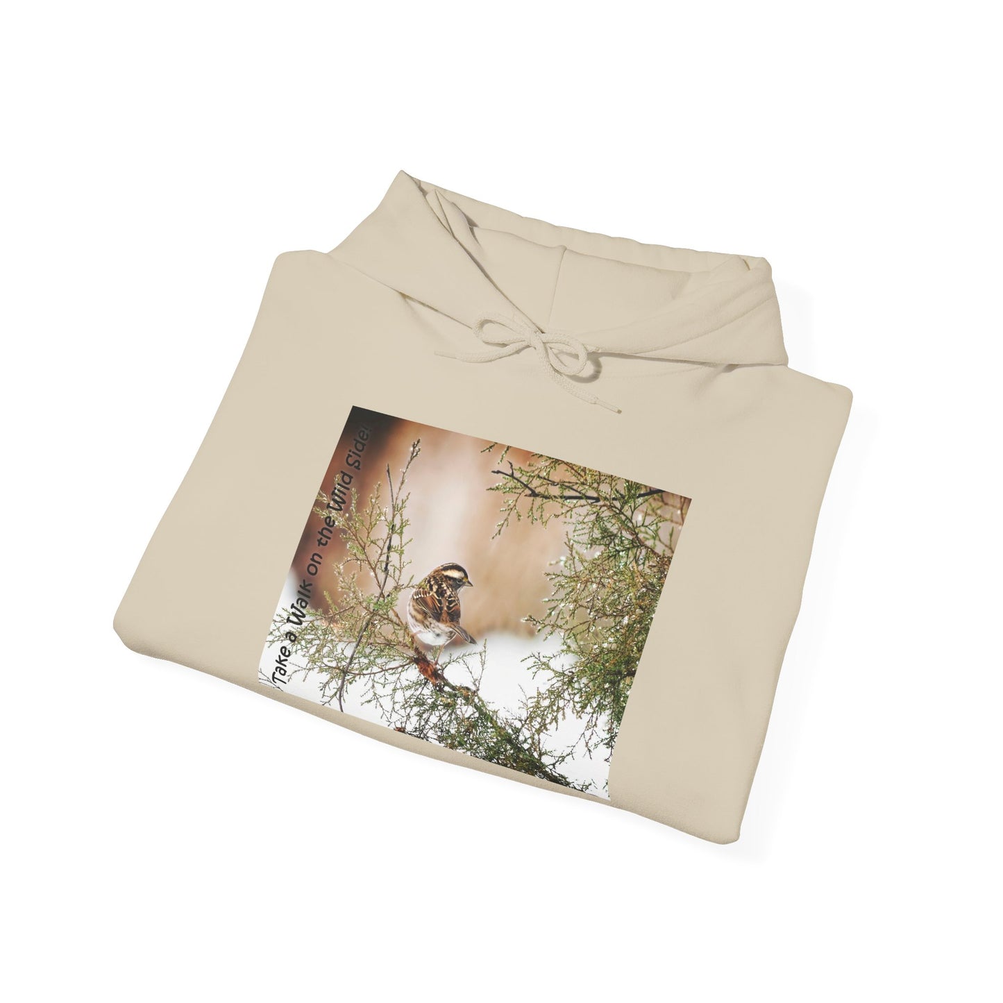 Sparrow in an evergreen with snow - Heavy Blend™ Hooded Sweatshirt