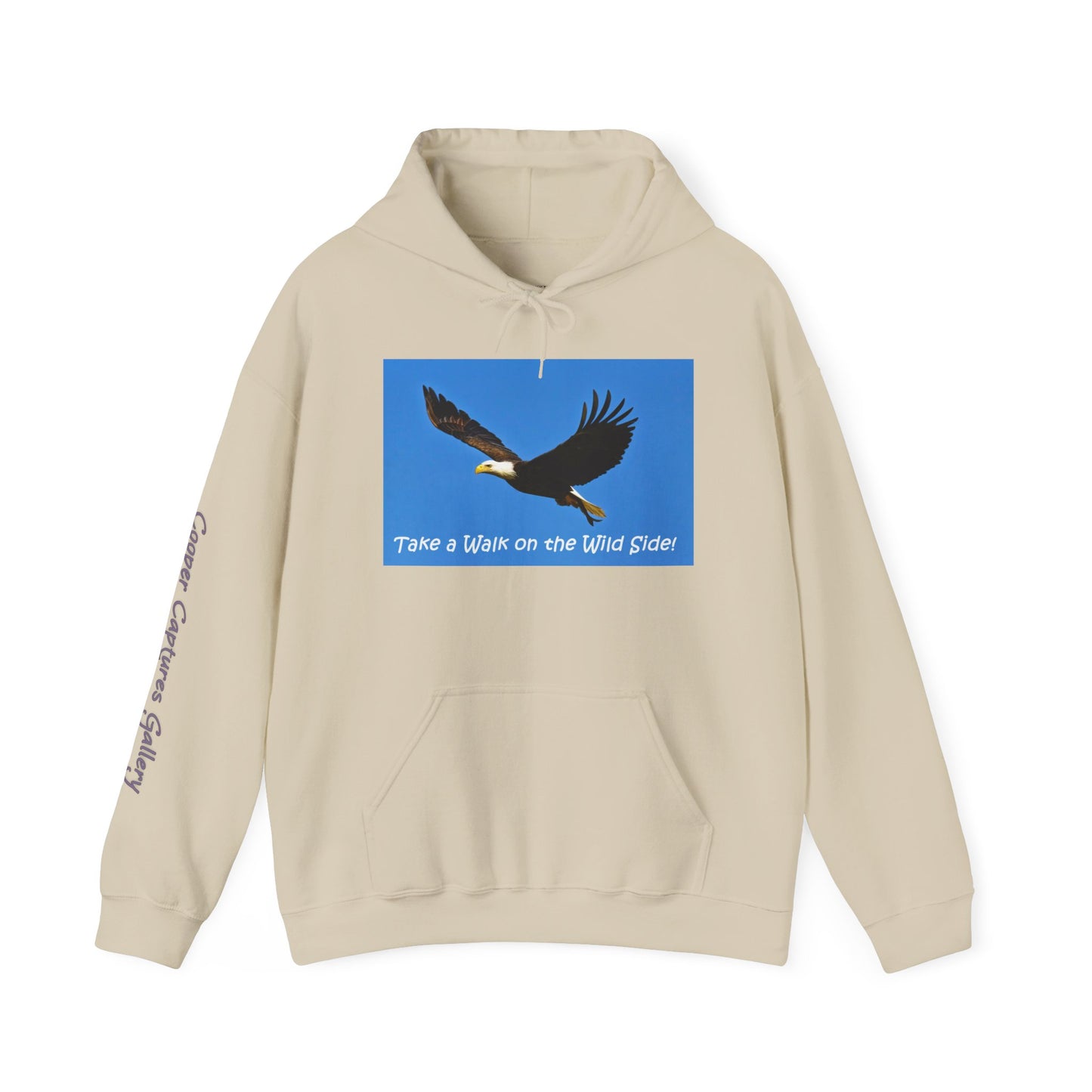 American Bald Eagle in Flight - Heavy Blend™ Hooded Sweatshirt