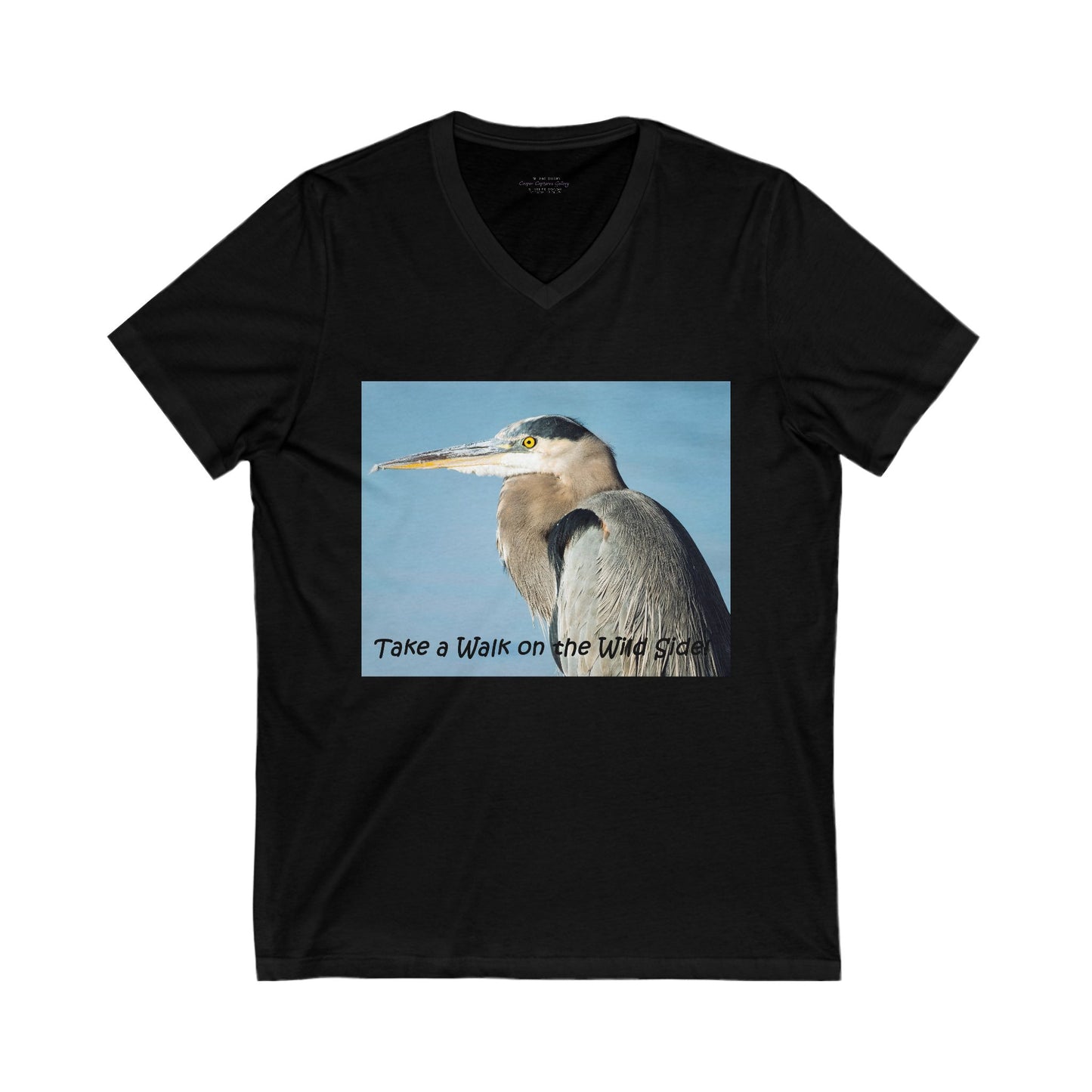 Stunning Great Blue Heron head study - V-Neck Tee-shirt
