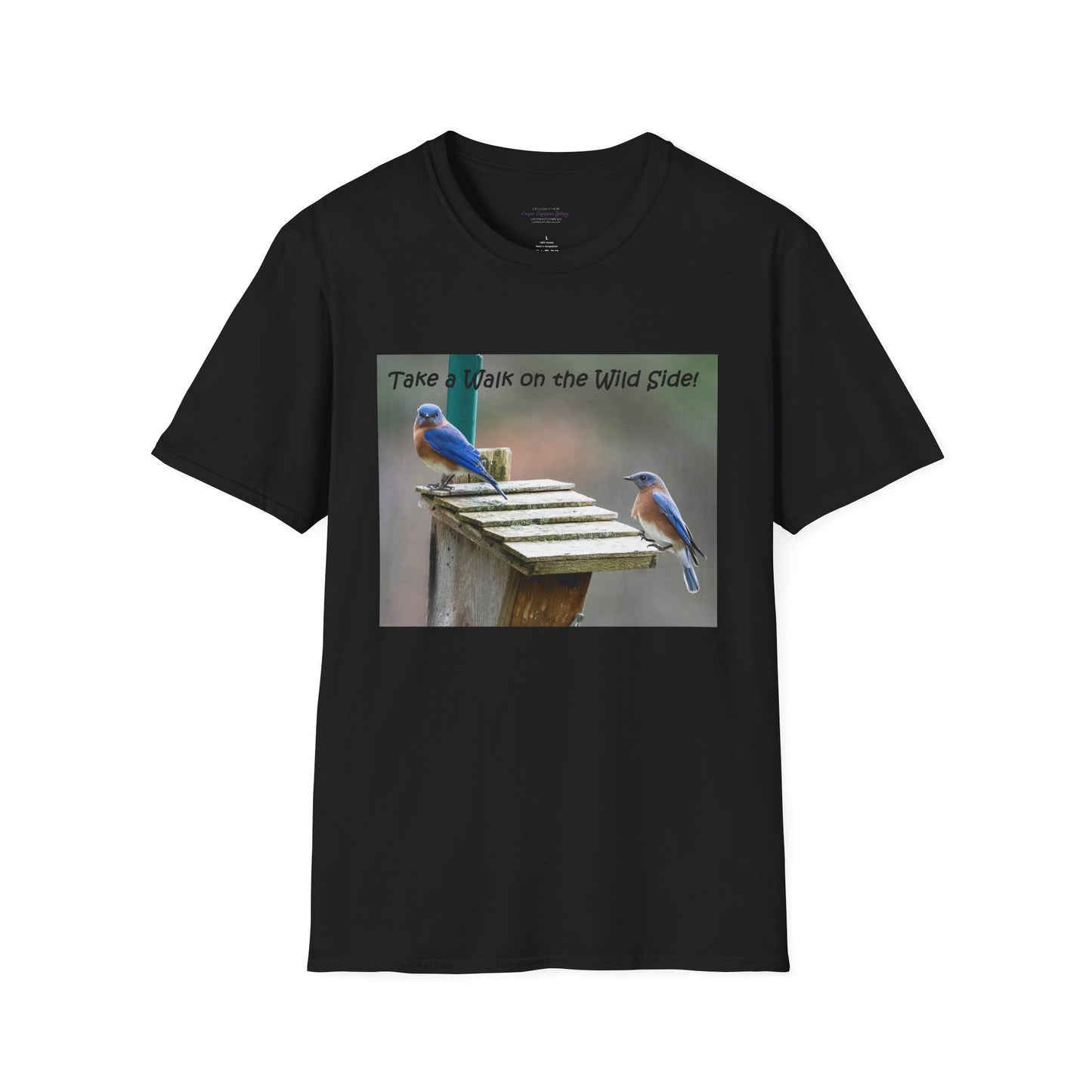 Bluebirds looking at real estate - T-shirt