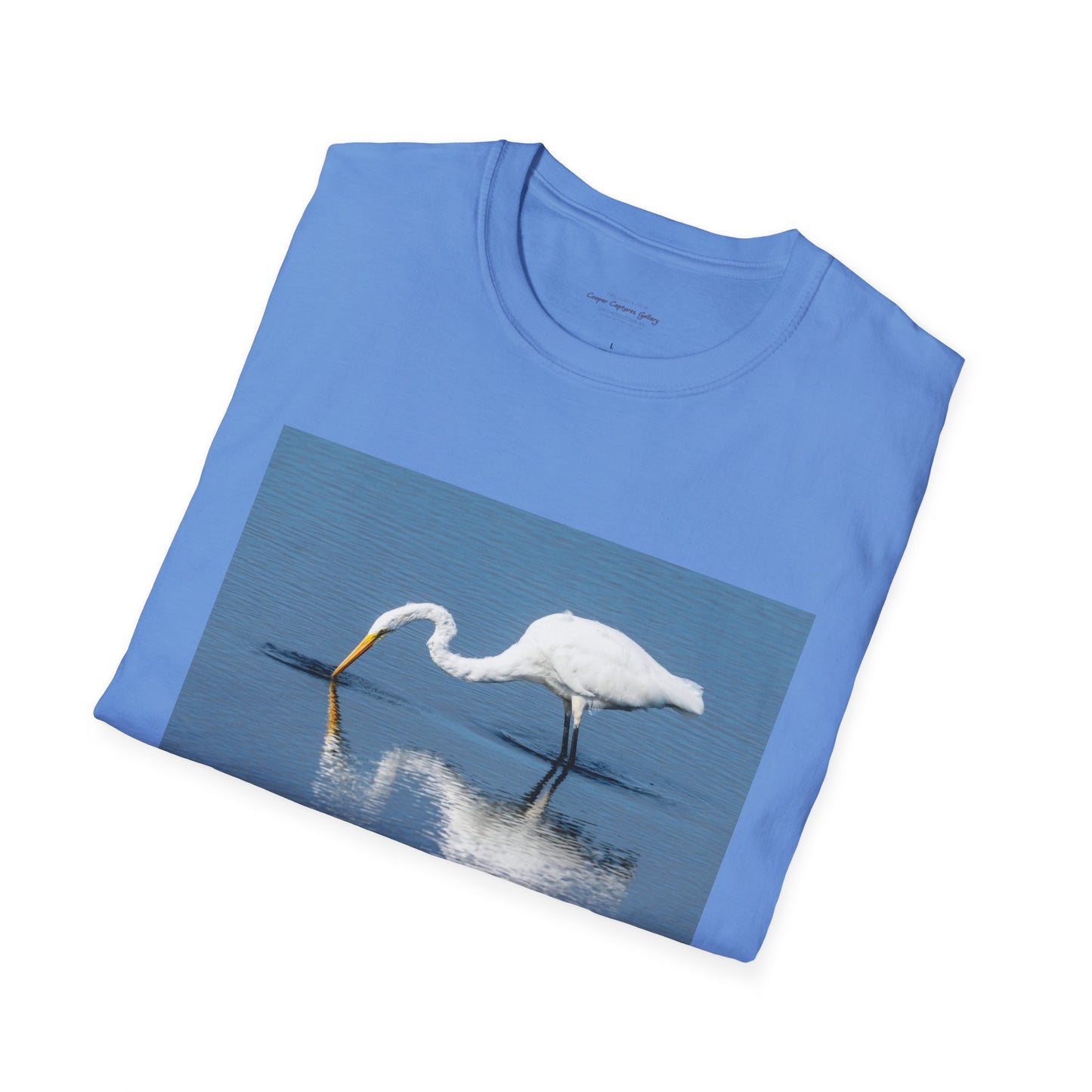 Regal Egret fishing for food - T-shirt