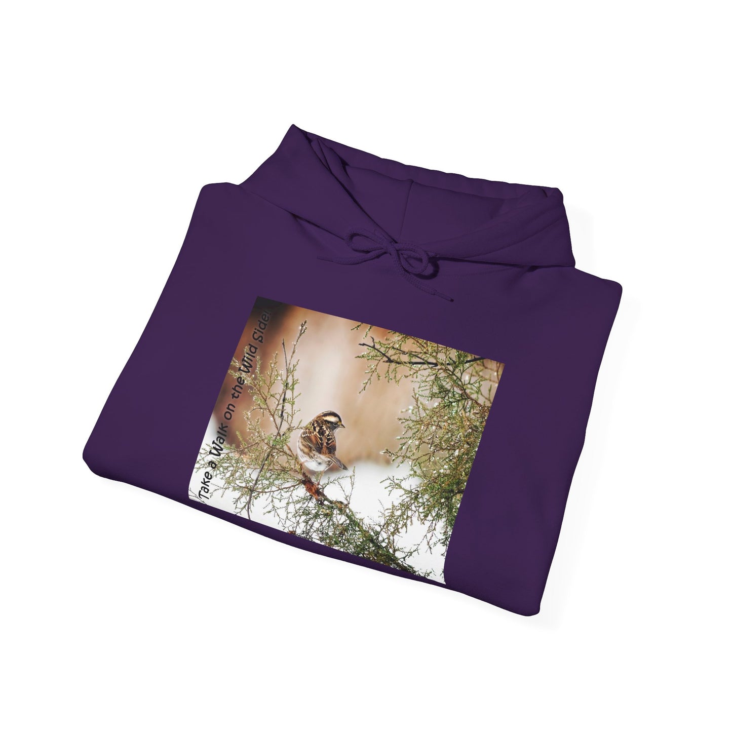 Sparrow in an evergreen with snow - Heavy Blend™ Hooded Sweatshirt
