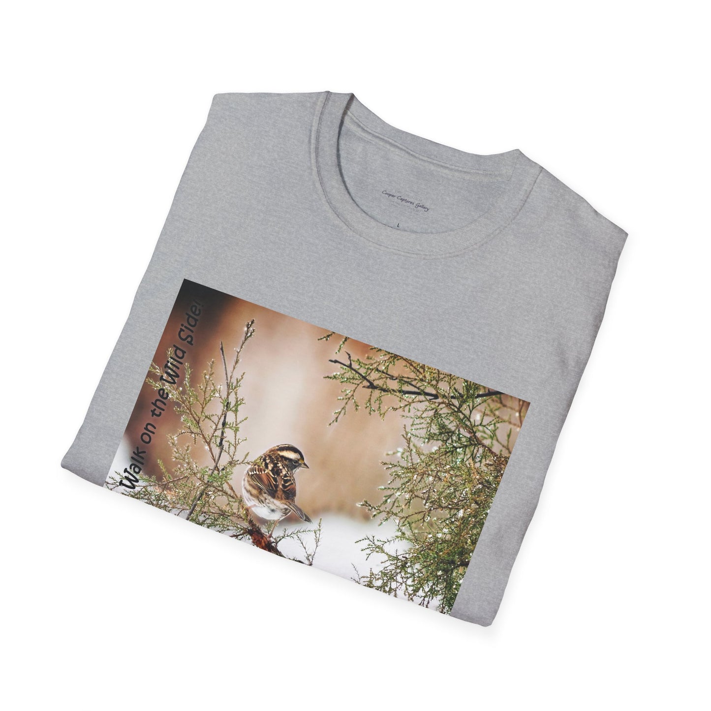 Sparrow sitting in an evergreen surrounded by snow - T-shirt
