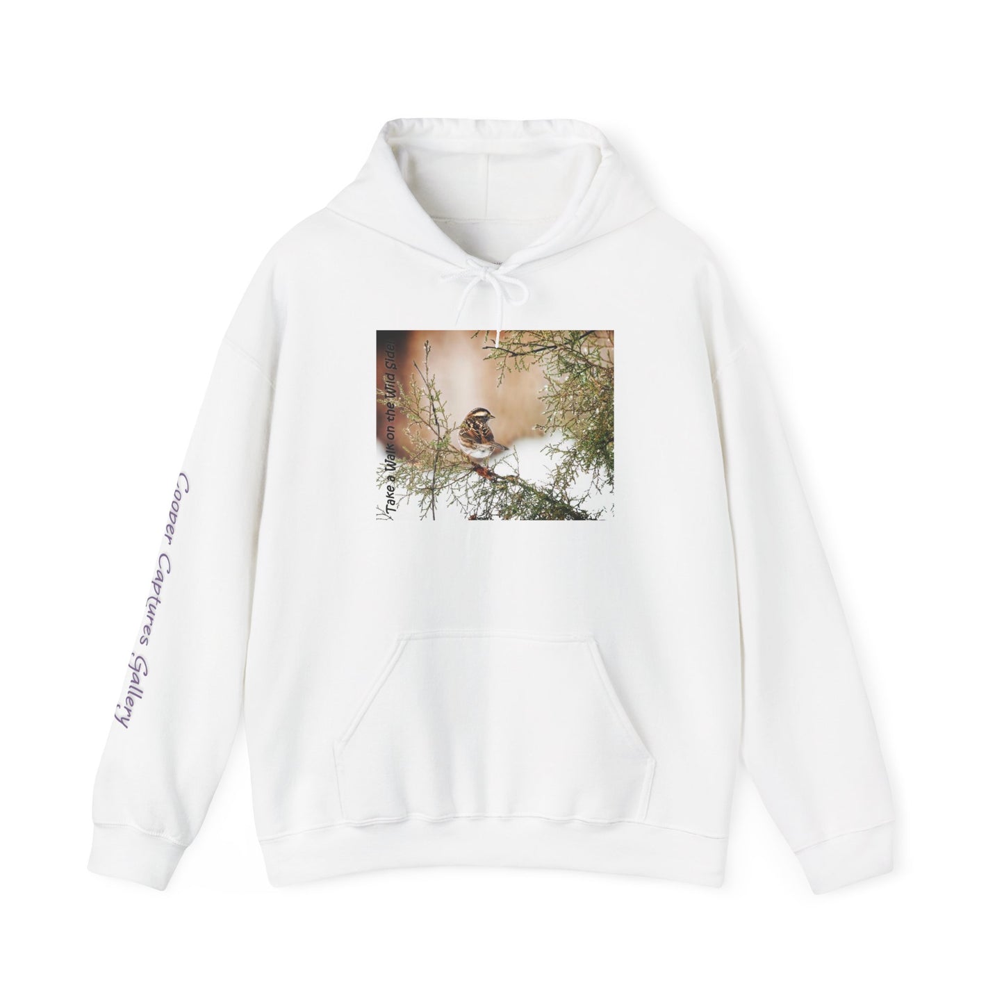 Sparrow in an evergreen with snow - Heavy Blend™ Hooded Sweatshirt