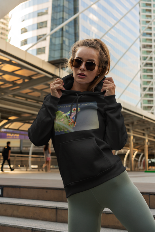 Costa Rican Red-Eyed Tree Frog in a leaf - Heavy Blend™ Hooded Sweatshirt