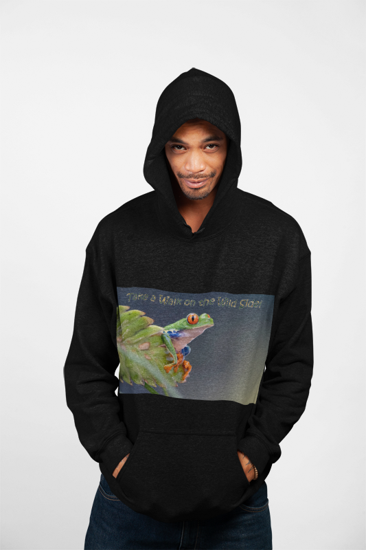 Costa Rican Red-Eyed Tree Frog in a leaf - Heavy Blend™ Hooded Sweatshirt