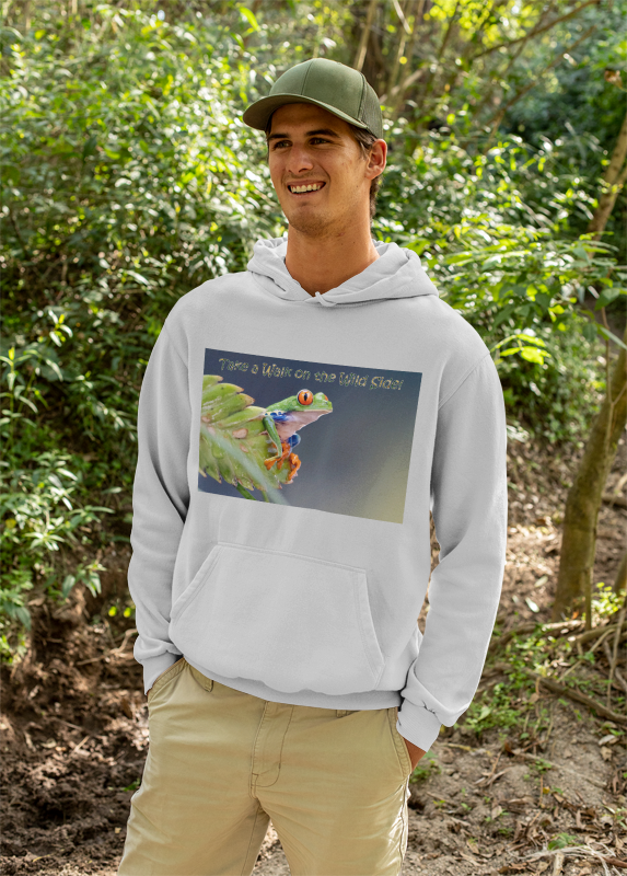 Costa Rican Red-Eyed Tree Frog in a leaf - Heavy Blend™ Hooded Sweatshirt
