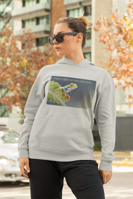 Costa Rican Red-Eyed Tree Frog in a leaf - Heavy Blend™ Hooded Sweatshirt