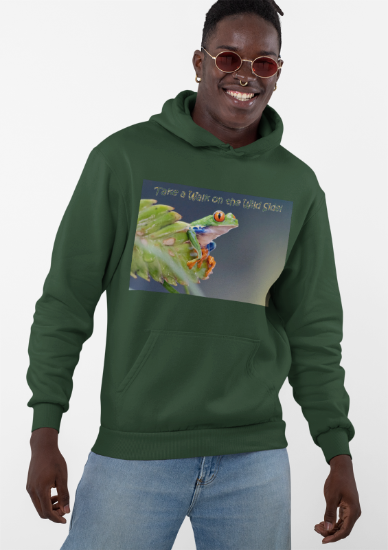 Costa Rican Red-Eyed Tree Frog in a leaf - Heavy Blend™ Hooded Sweatshirt