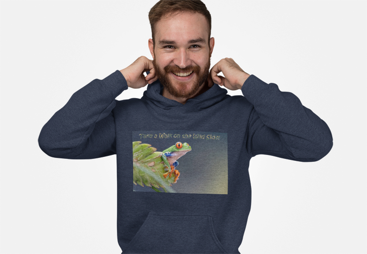 Costa Rican Red-Eyed Tree Frog in a leaf - Heavy Blend™ Hooded Sweatshirt