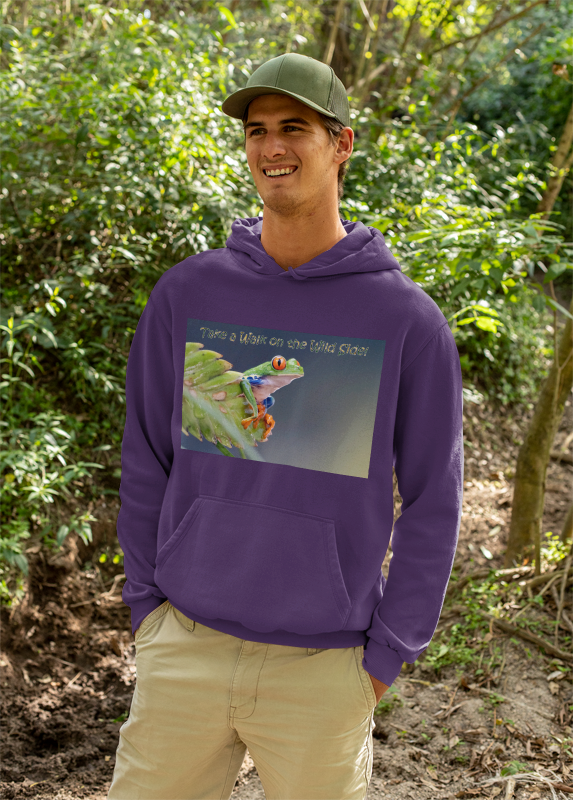 Costa Rican Red-Eyed Tree Frog in a leaf - Heavy Blend™ Hooded Sweatshirt