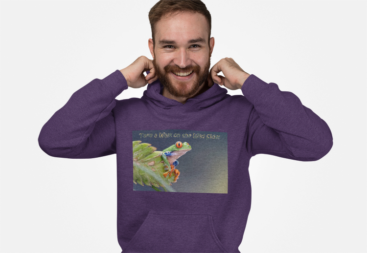 Costa Rican Red-Eyed Tree Frog in a leaf - Heavy Blend™ Hooded Sweatshirt