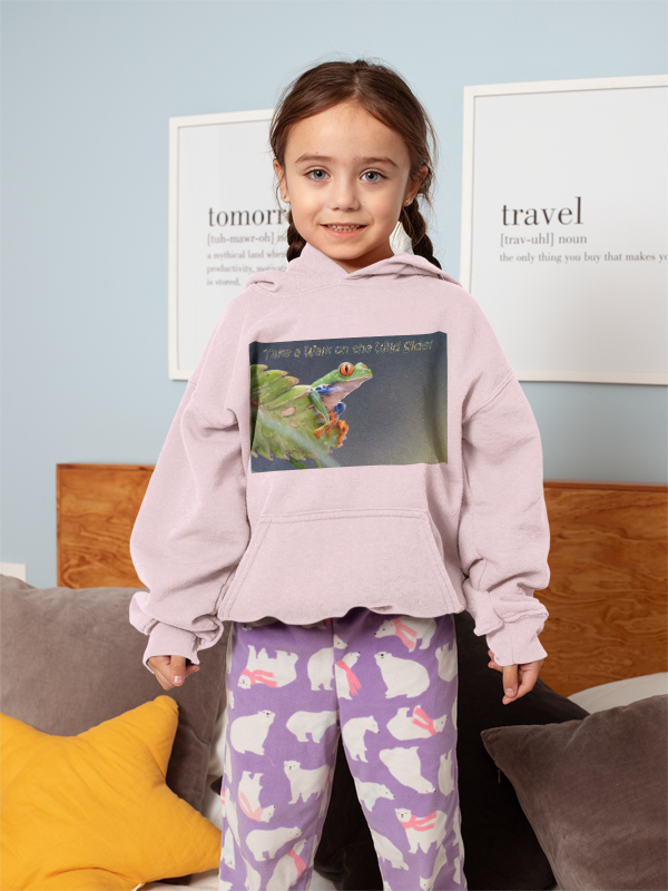 Costa Rican Red-Eyed Tree Frog in a leaf - Heavy Blend™ Hooded Sweatshirt
