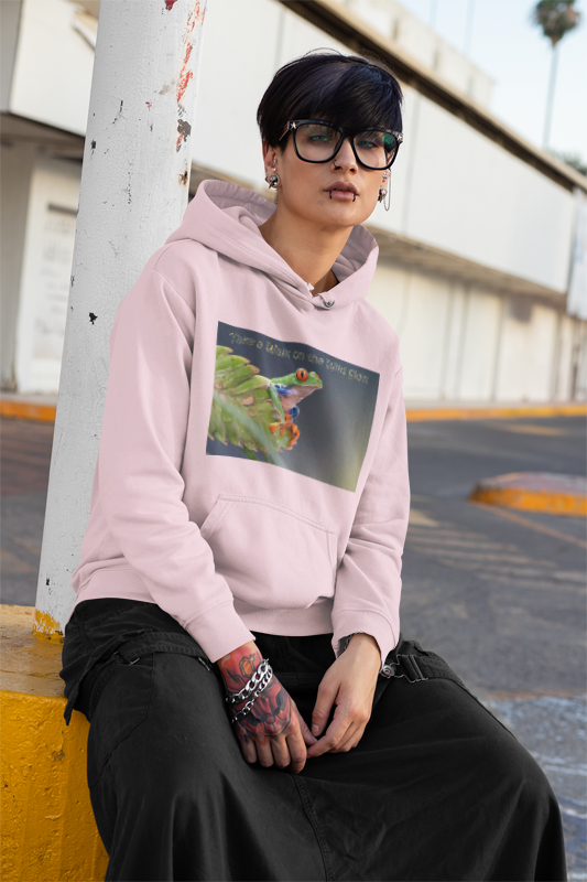 Costa Rican Red-Eyed Tree Frog in a leaf - Heavy Blend™ Hooded Sweatshirt