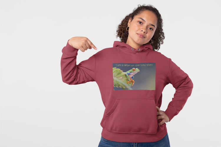 Costa Rican Red-Eyed Tree Frog in a leaf - Heavy Blend™ Hooded Sweatshirt