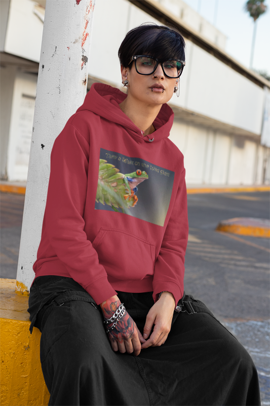 Costa Rican Red-Eyed Tree Frog in a leaf - Heavy Blend™ Hooded Sweatshirt