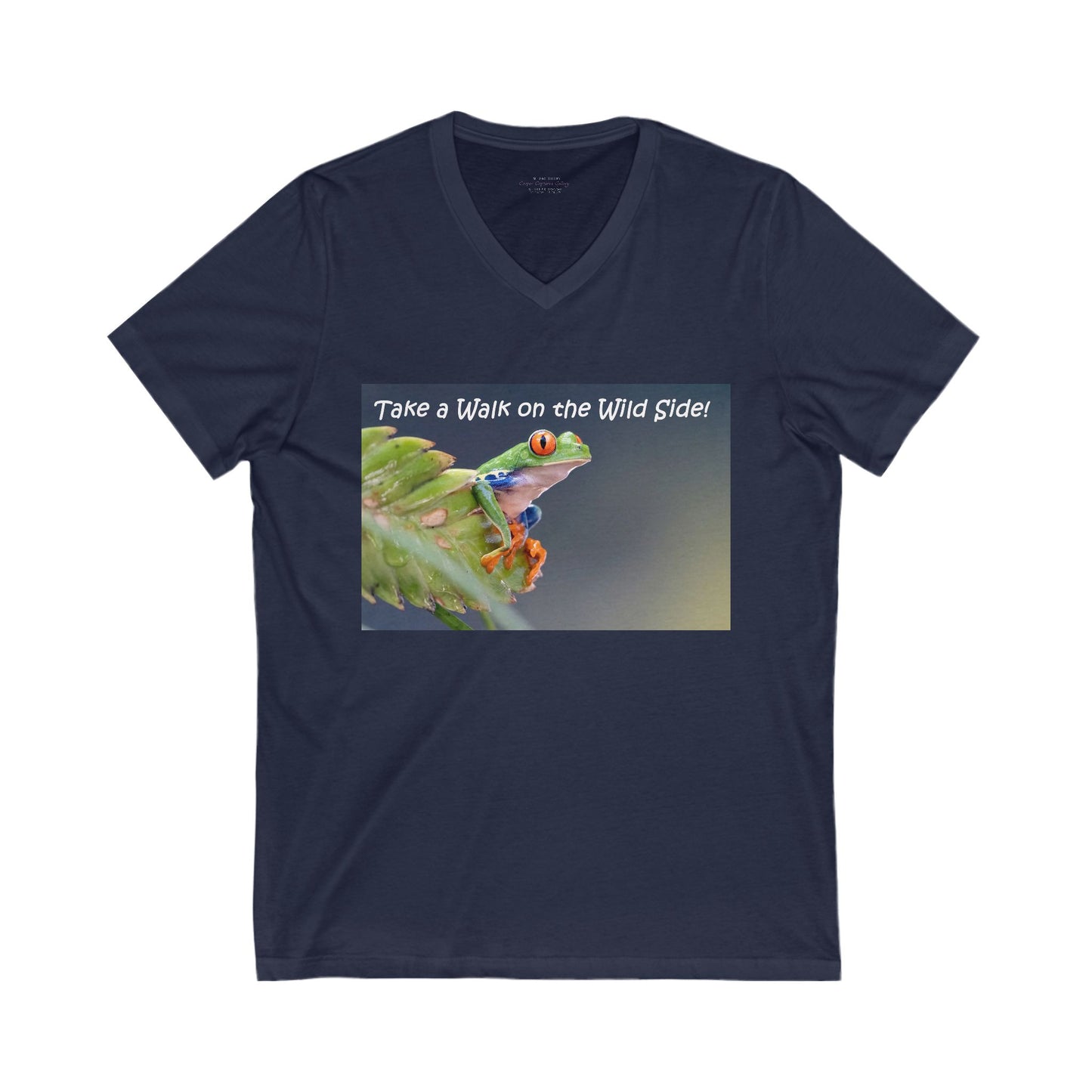 Costa Rican Red-Eyed Tree Frog on a leaf - V-Neck Tee-Shirt