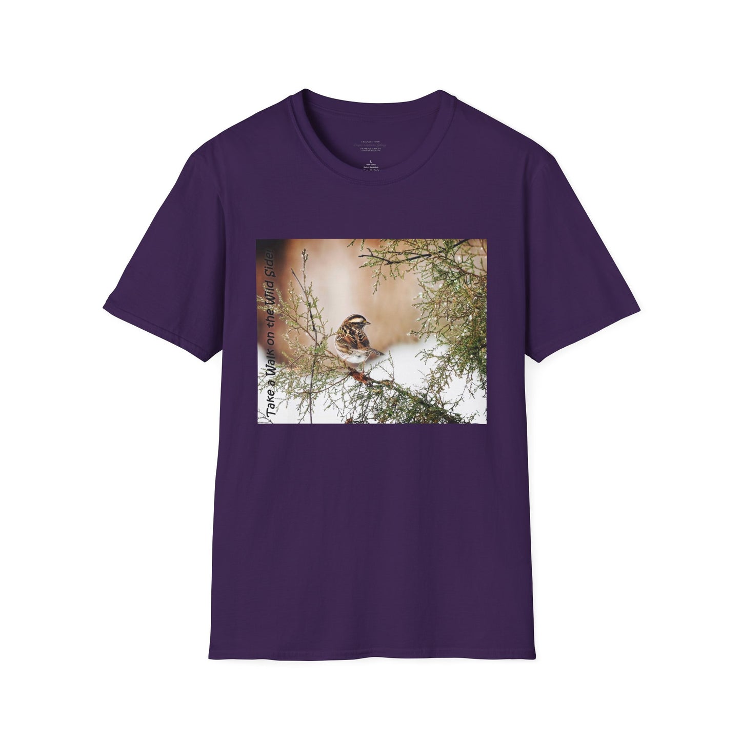 Sparrow sitting in an evergreen surrounded by snow - T-shirt