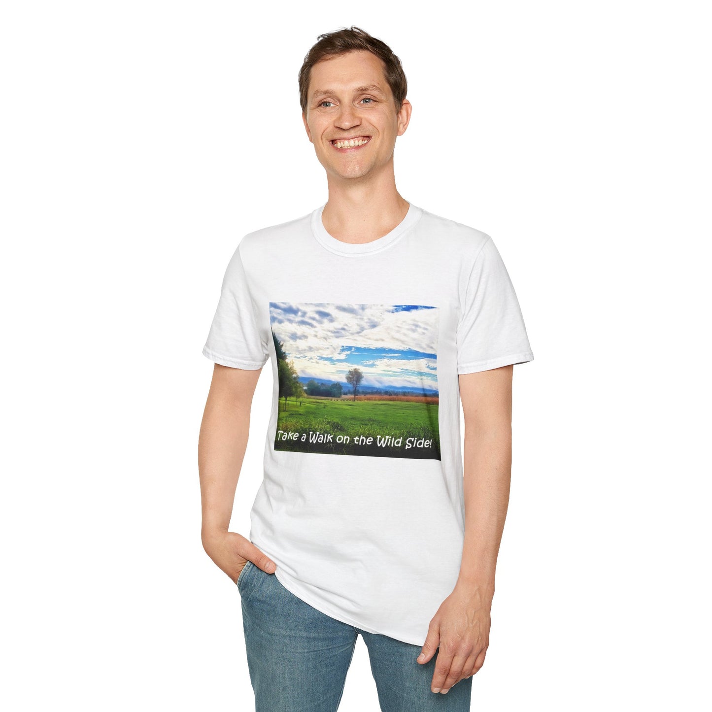 Sunrise sky in spring - T-Shirt