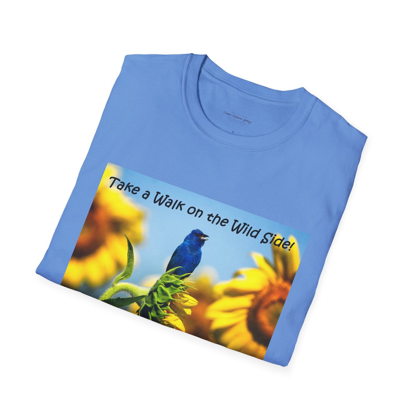 Indigo bunting on sunflowers with a blue sky - T-shirt