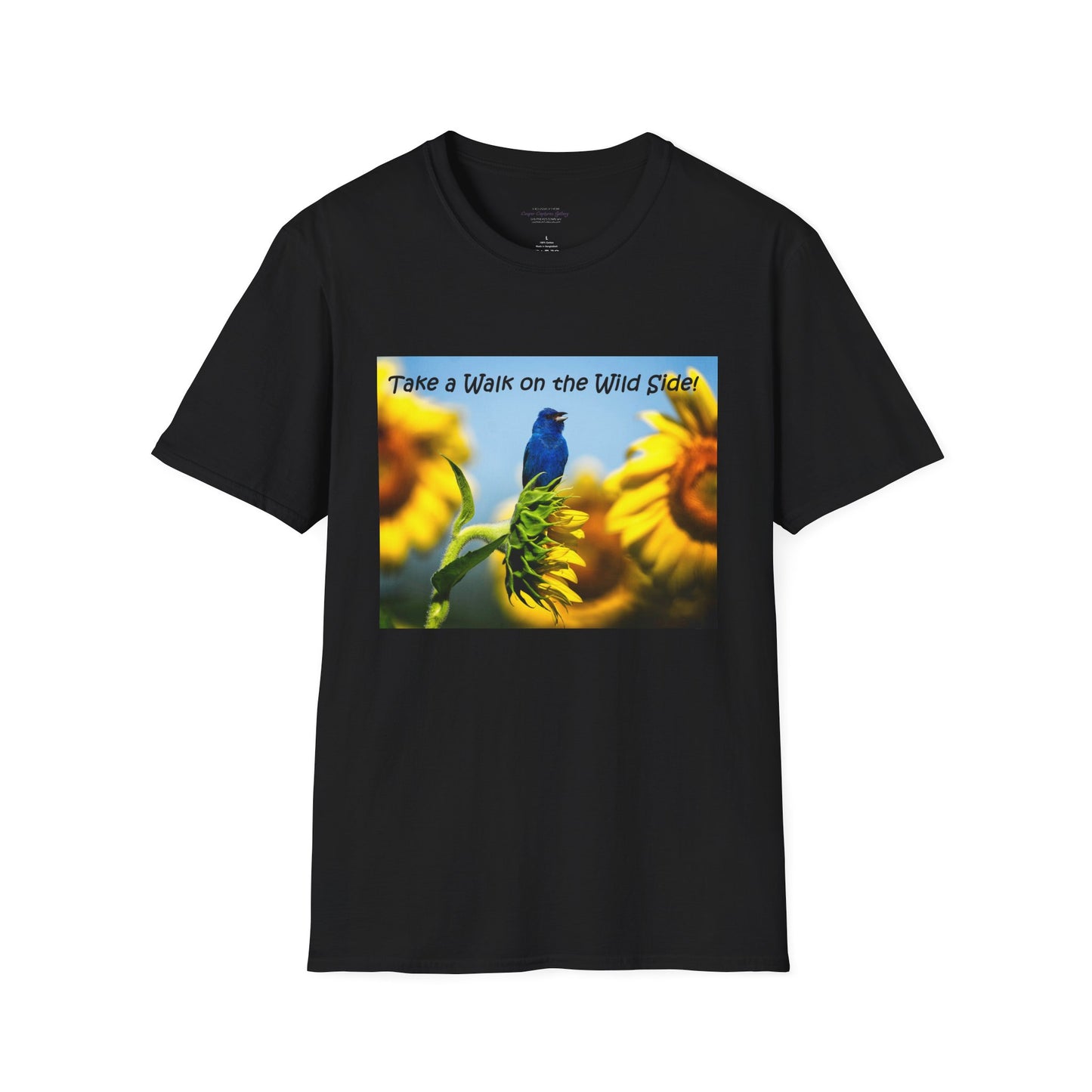 Indigo bunting on sunflowers with a blue sky - T-shirt