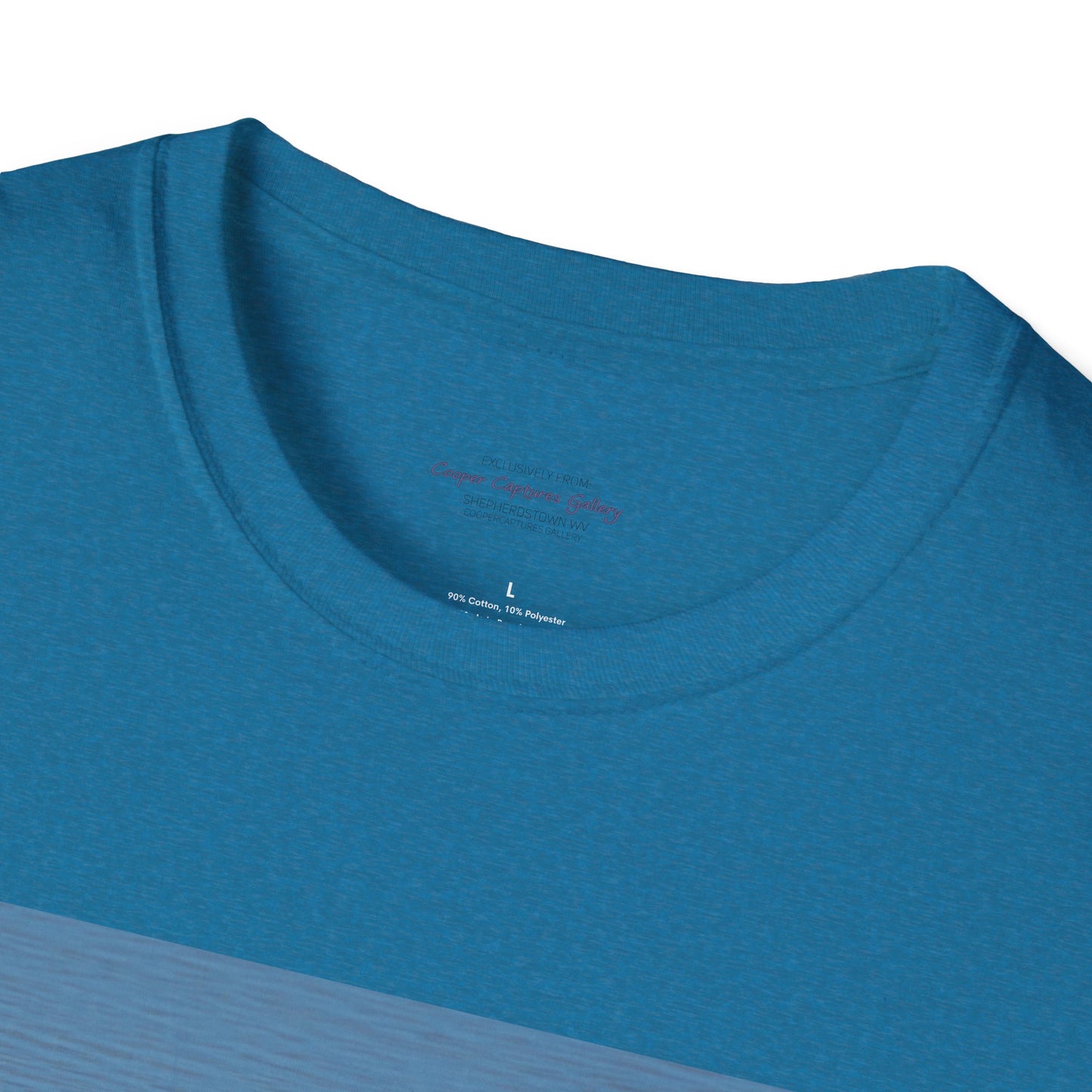 Regal Egret fishing for food - T-shirt