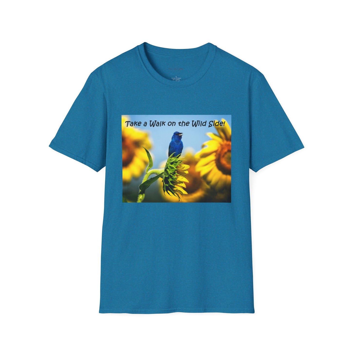 Indigo bunting on sunflowers with a blue sky - T-shirt