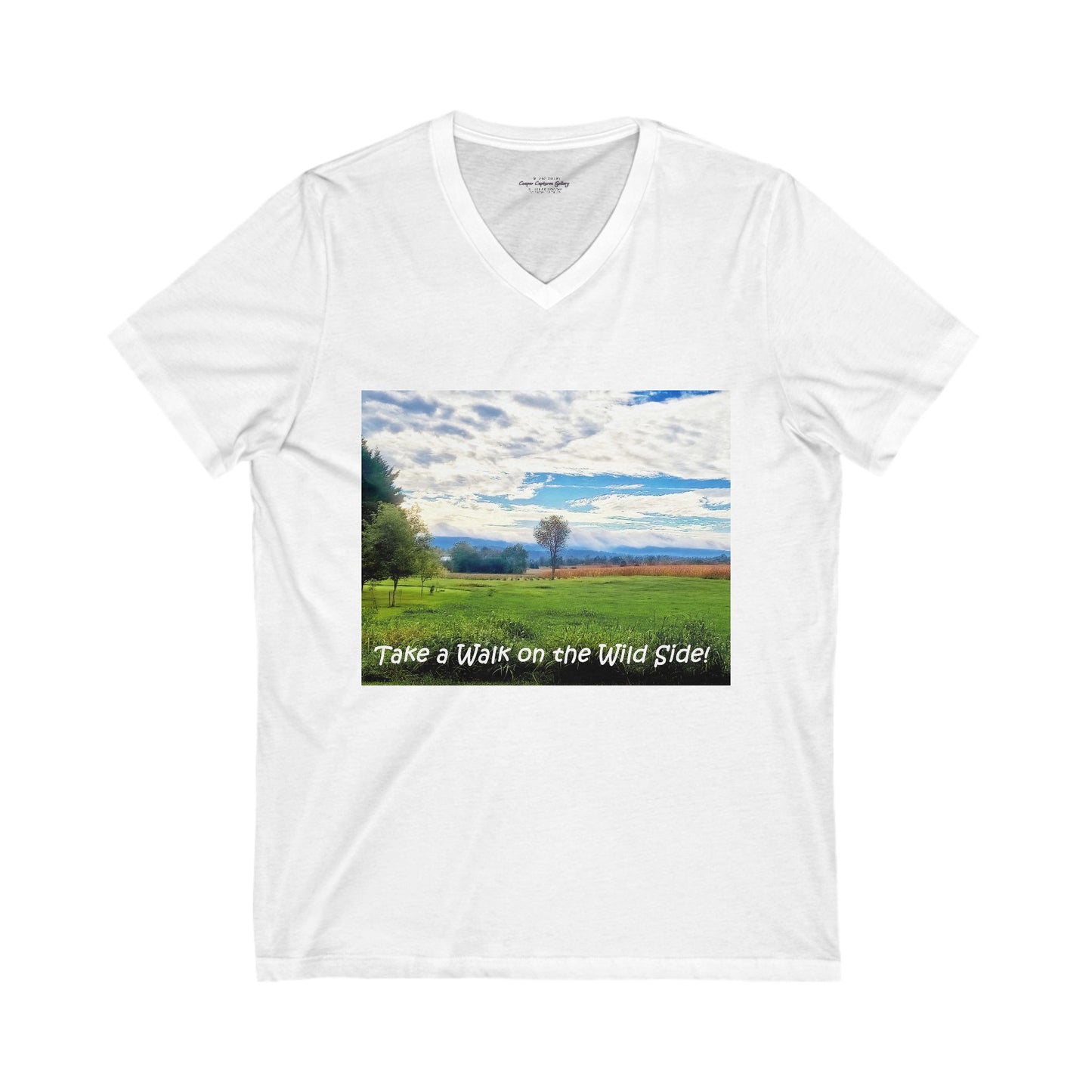 Sunrise sky in spring - V-Neck Tee-Shirt