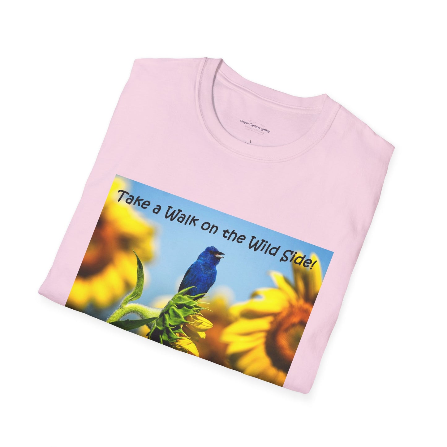 Indigo bunting on sunflowers with a blue sky - T-shirt