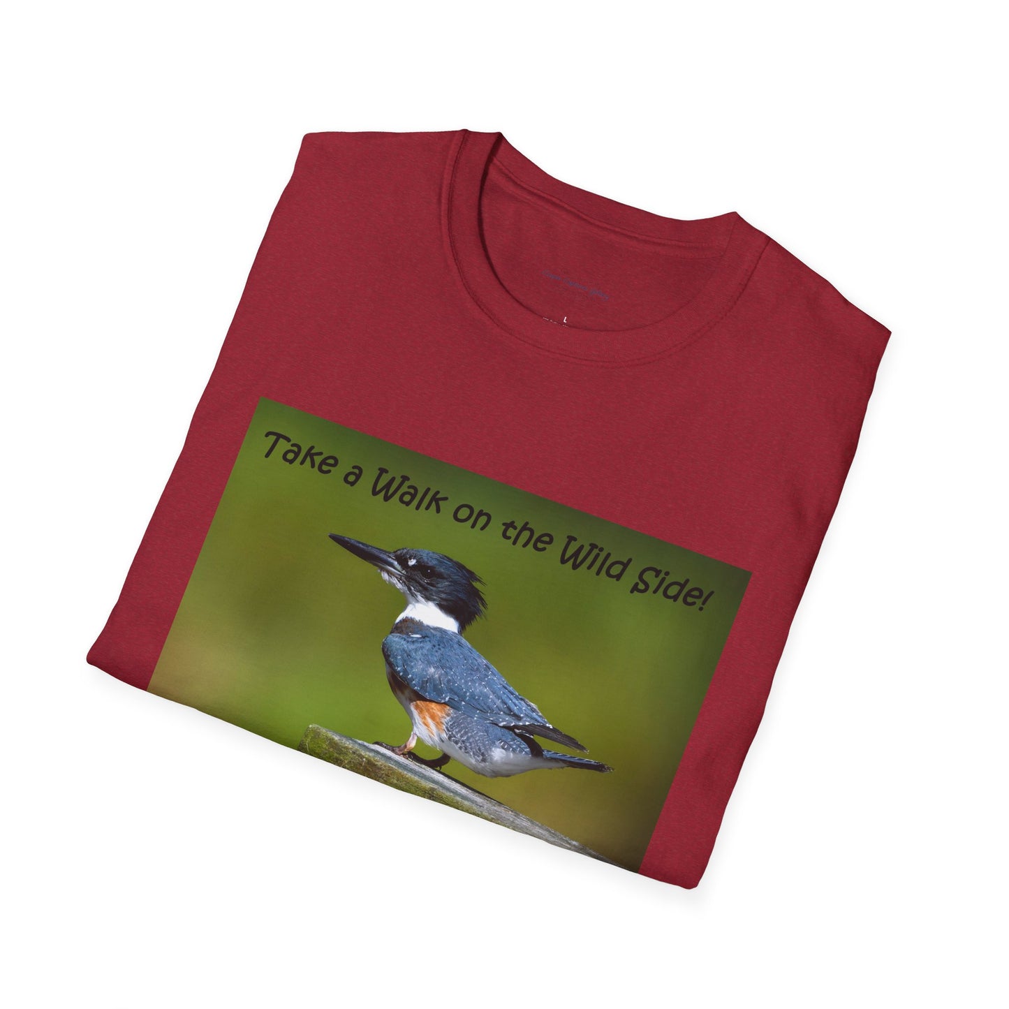 Noble Kingfisher sits watching for prey - T-shirt