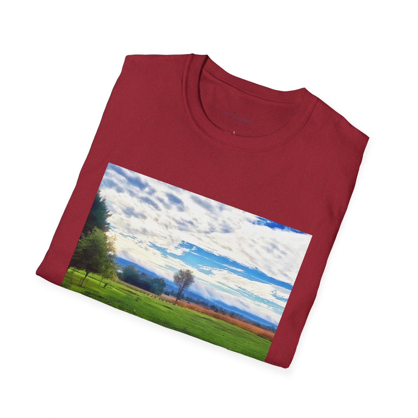 Sunrise sky in spring - T-Shirt
