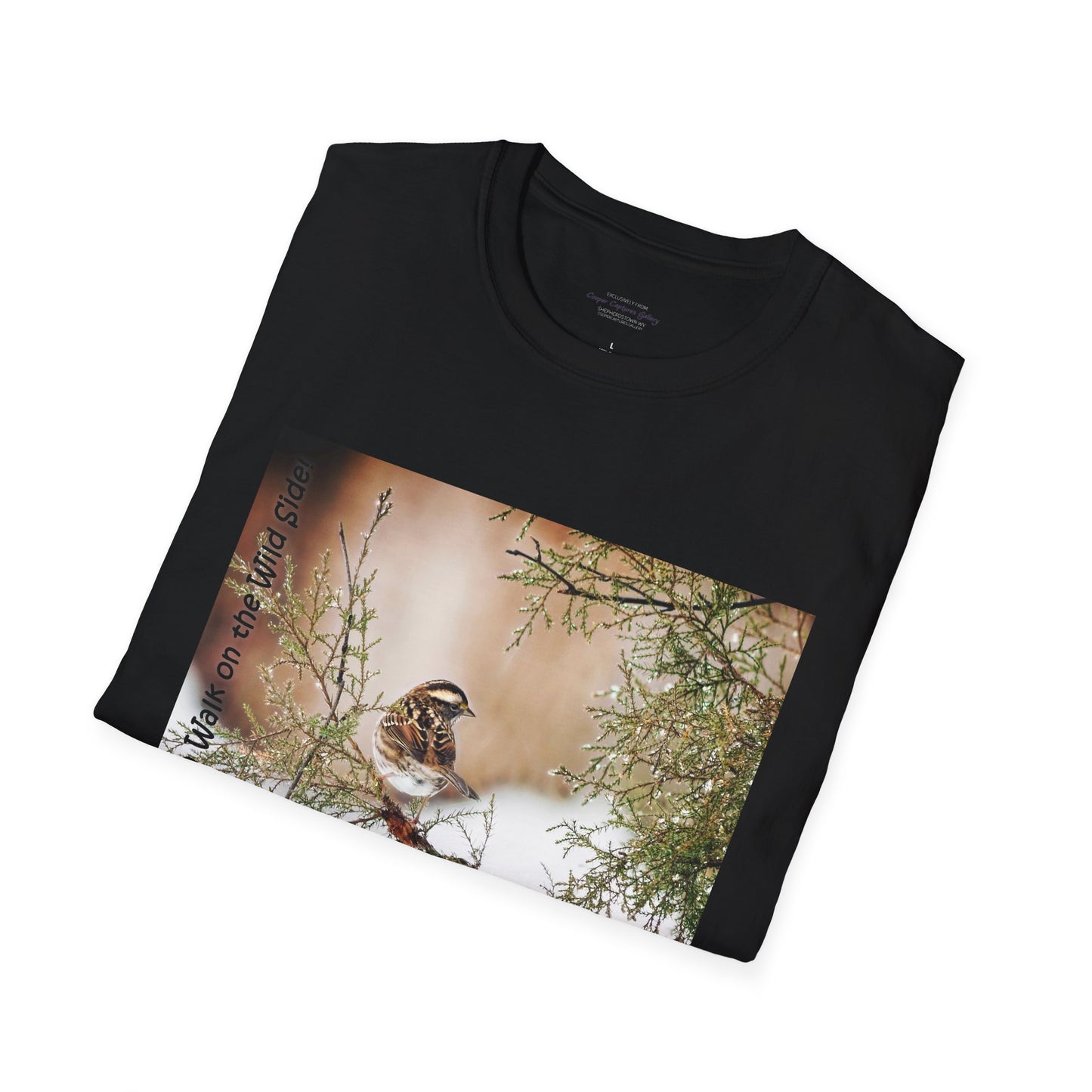 Sparrow sitting in an evergreen surrounded by snow - T-shirt